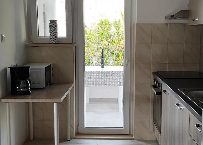 公寓 Emily, 6 2 Guests, Newly Refurbished 普拉